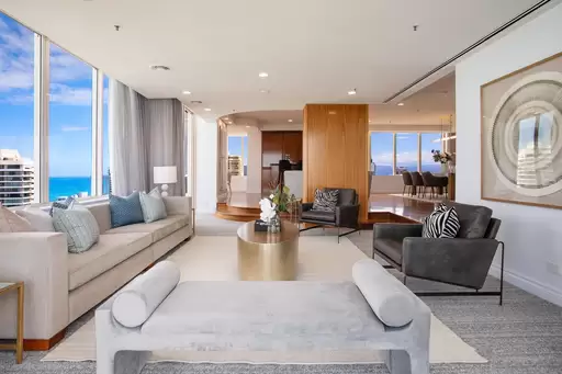 2801/1 Peak Avenue, Main Beach Sold by  - image 1