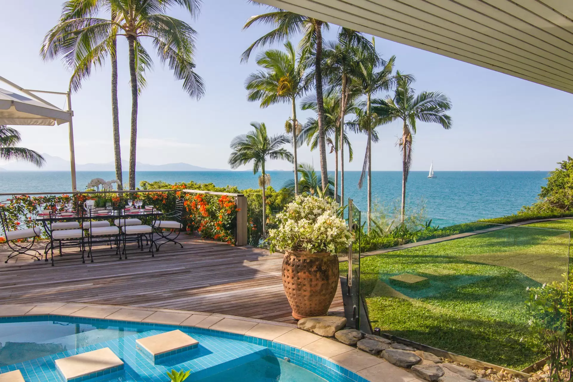 15 Wharf Street, Port Douglas Sold by Queensland Sotheby's International Realty - image 1