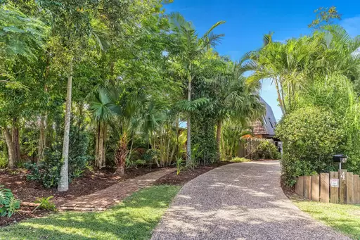 4 Asti Place, Carseldine Sold by  - image 1