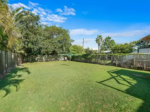 94 Emma Street, Kalinga Sold by  - image 1
