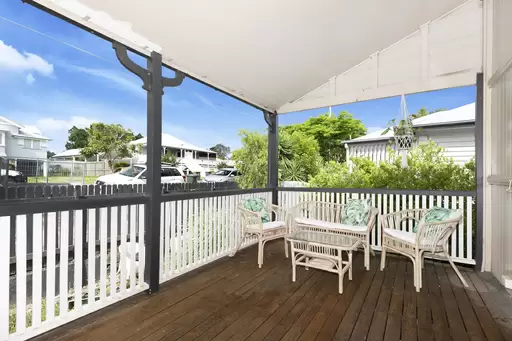 35 Jimbour Street, Kalinga Sold by  - image 1
