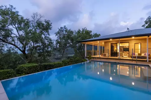 300 Mowbray River Road, Mowbray Sold by 