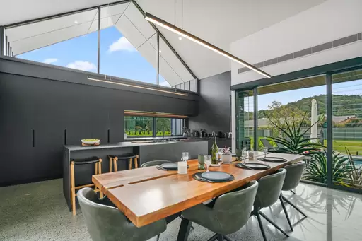 427 Tallebudgera Creek Road, Tallebudgera Valley Sold by  - image 1
