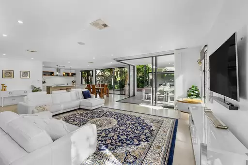 34 Matong Street, Hendra Sold by  - image 1