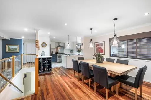 4 Cowley Street, Ormiston Sold by  - image 1
