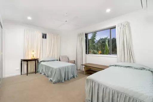 3 Dundas Street, Ormiston Sold by  - image 1