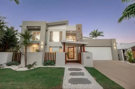 3 Cascade Drive, Port Douglas Sold by 