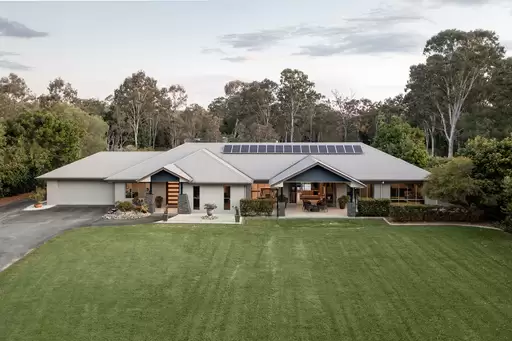 79 Formosa Road, Belmont Sold by  - image 1