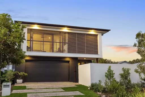 7 Maracas Bay Close, Yaroomba Sold by  - image 1