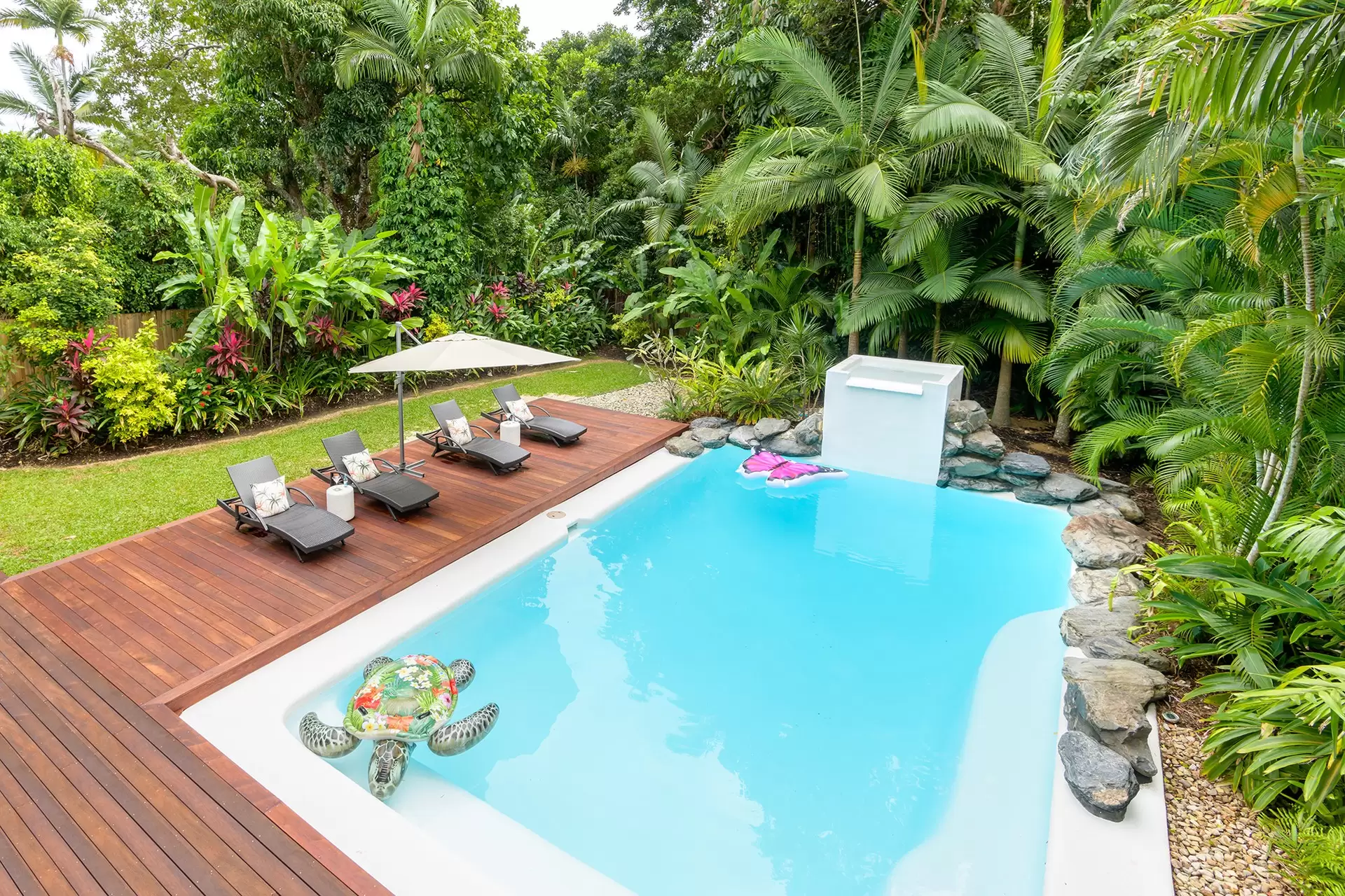 6 Sorrento Crescent, Port Douglas For Sale by Queensland Sotheby's International Realty - image 1