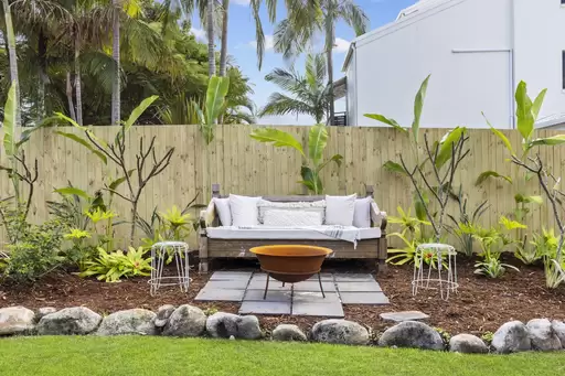 11 Milpera Retreat, Noosa Heads Sold by  - image 1