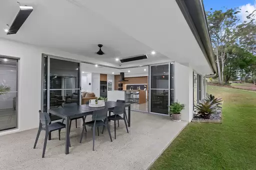 19 Coolwater Place, Rosemount Sold by  - image 1