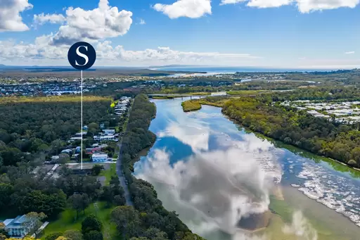 135 Lake Weyba Drive, Noosaville Sold by  - image 1