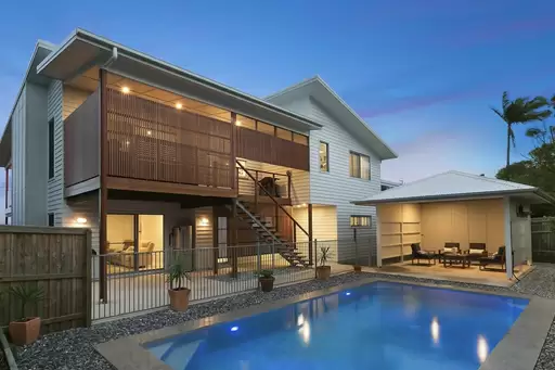 82 Orient Drive, Sunrise Beach Sold by  - image 1