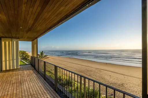 4/3565 Main Beach Parade, Main Beach Sold by  - image 1