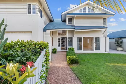 22 Carolena Street, Cleveland Sold by  - image 1