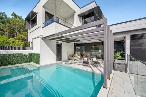 16 Bronze Wing Circuit, Peregian Springs Sold by  - image 1