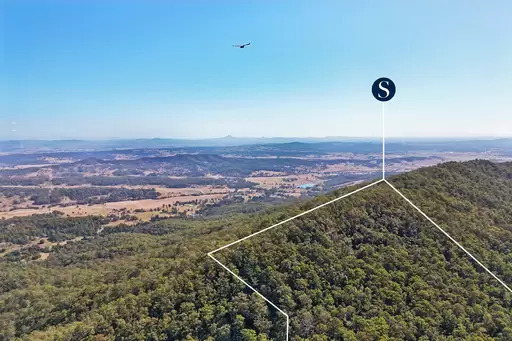 69  Regal Drive, Canungra Sold by  - image 1