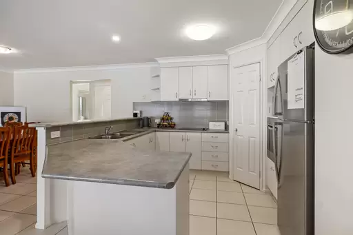 3 Cecilia Close, Thornlands Sold by  - image 1