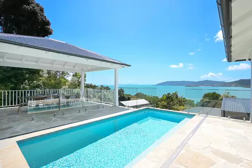 1/119 Botanica Drive, Woodwark Sold by Queensland Sotheby's International Realty