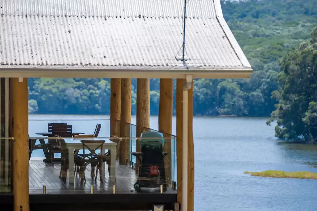 41 Henderson Road, Barrine Sold by Queensland Sotheby's International Realty