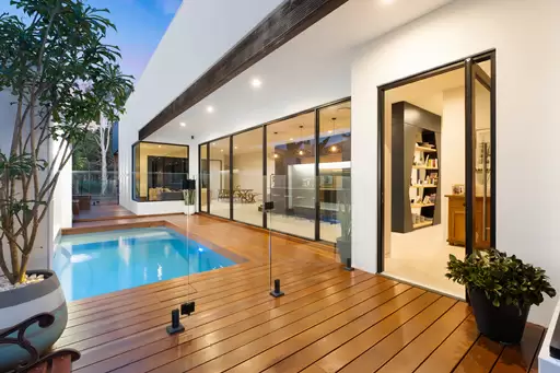 5 Oakmont Court, Peregian Springs Sold by  - image 1