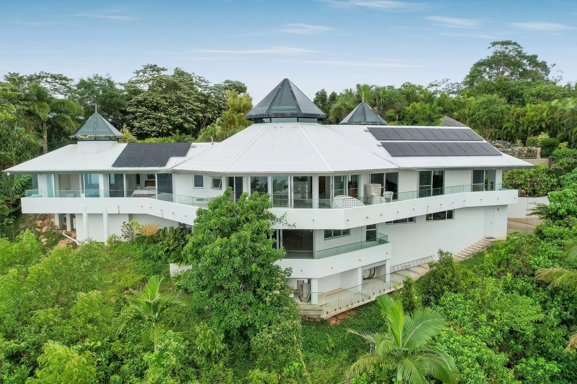 4 Explorers Drive, Mission Beach For Sale by Queensland Sotheby's International Realty - image 1