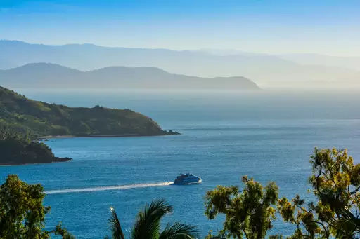 6/2 Banksia Court, Hamilton Island For Sale by Queensland Sotheby's International Realty