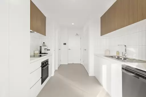 511/12 South Sea Islander Way, Maroochydore Sold by  - image 1