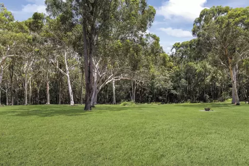16-28 Rocky Passage Road, Redland Bay For Sale by  - image 1