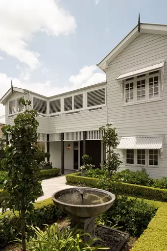 141 Park Avenue, Clayfield Sold by  - image 1