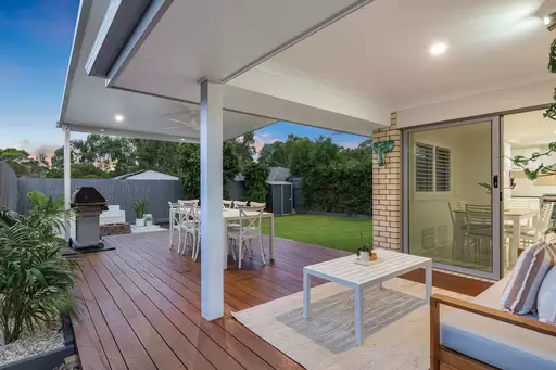 33 Angliss Circuit, Thornlands Sold by  - image 1