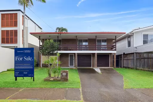 45 Peak Avenue, Main Beach Sold by  - image 1