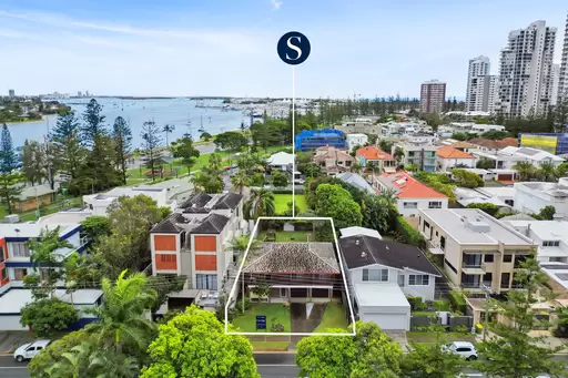 45 Peak Avenue, Main Beach Sold by  - image 1