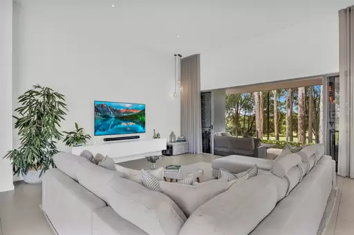 14 Lakeside Drive, Peregian Springs Sold by  - image 1