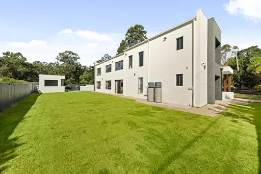 69 Ermelo Road, Gumdale Sold by  - image 1