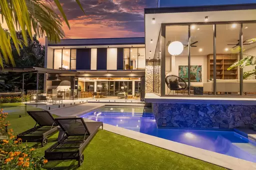 15/1 Rachel Carson Lane, Port Douglas For Sale by Queensland Sotheby's International Realty - image 1