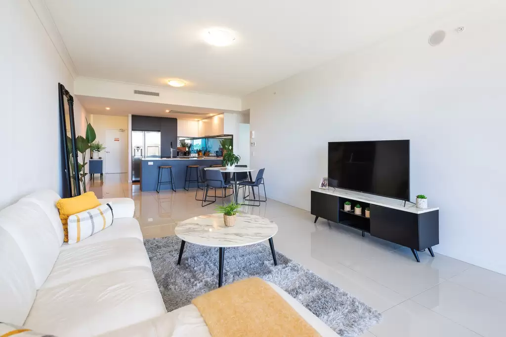 2803/25-31 East Quay Drive, Biggera Waters Sold by Queensland Sotheby's International Realty