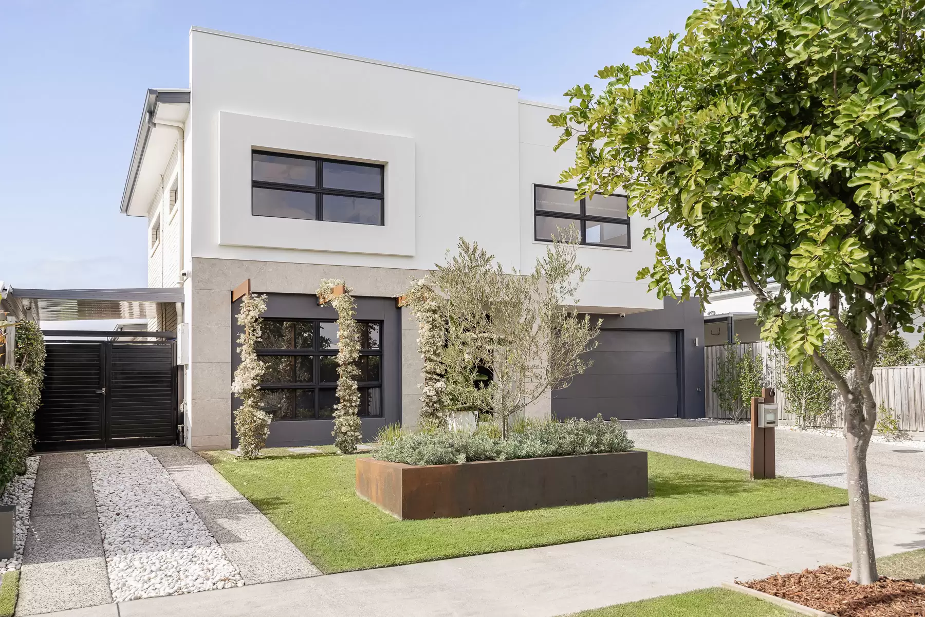 6 Venice Street