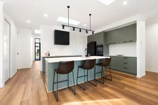 77 Augusta Circuit, Peregian Springs Sold by Queensland Sotheby's International Realty - image 1