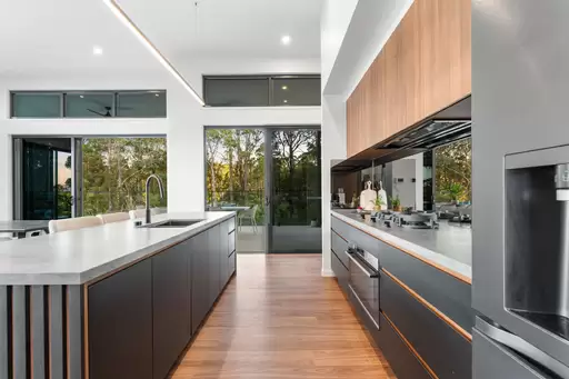 27 Martha Ruddy Way, Tallebudgera Sold by  - image 1