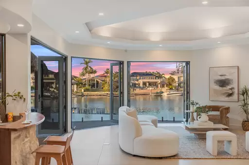 11 Caravel Court, Raby Bay Sold by  - image 1