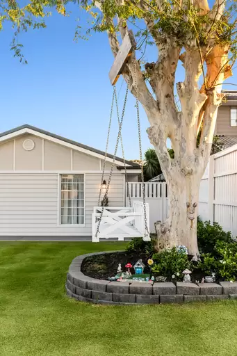 21 Clearwater Street, Ormiston Sold by  - image 1