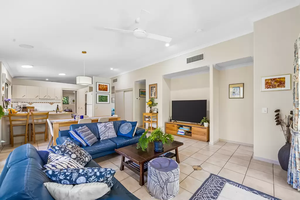 10 Friarbird Place, Twin Waters Sold by Queensland Sotheby's International Realty