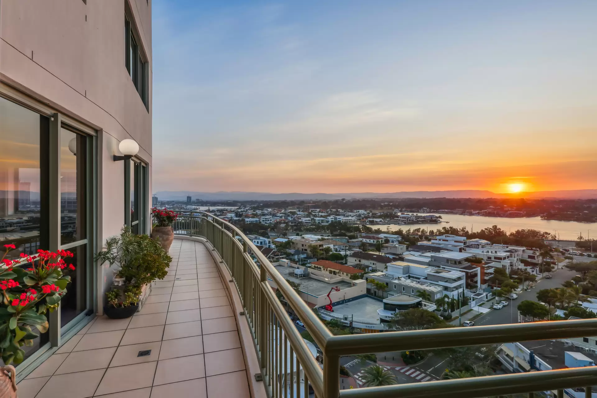 74/29-39 Woodroffe Avenue, Main Beach For Sale by Queensland Sotheby's International Realty - image 1
