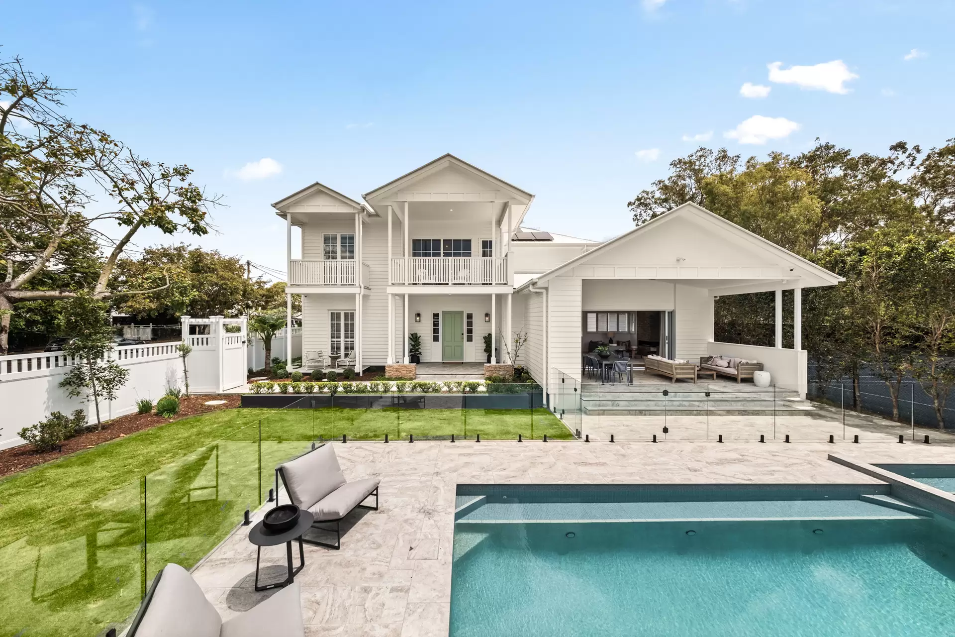 7 Henry Street, Kalinga Sold by Queensland Sotheby's International Realty - image 1