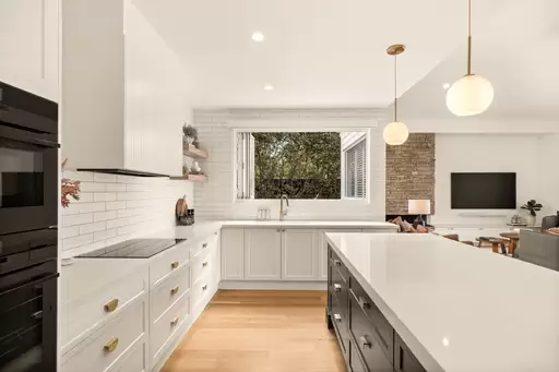 7 Henry Street, Kalinga Sold by  - image 1