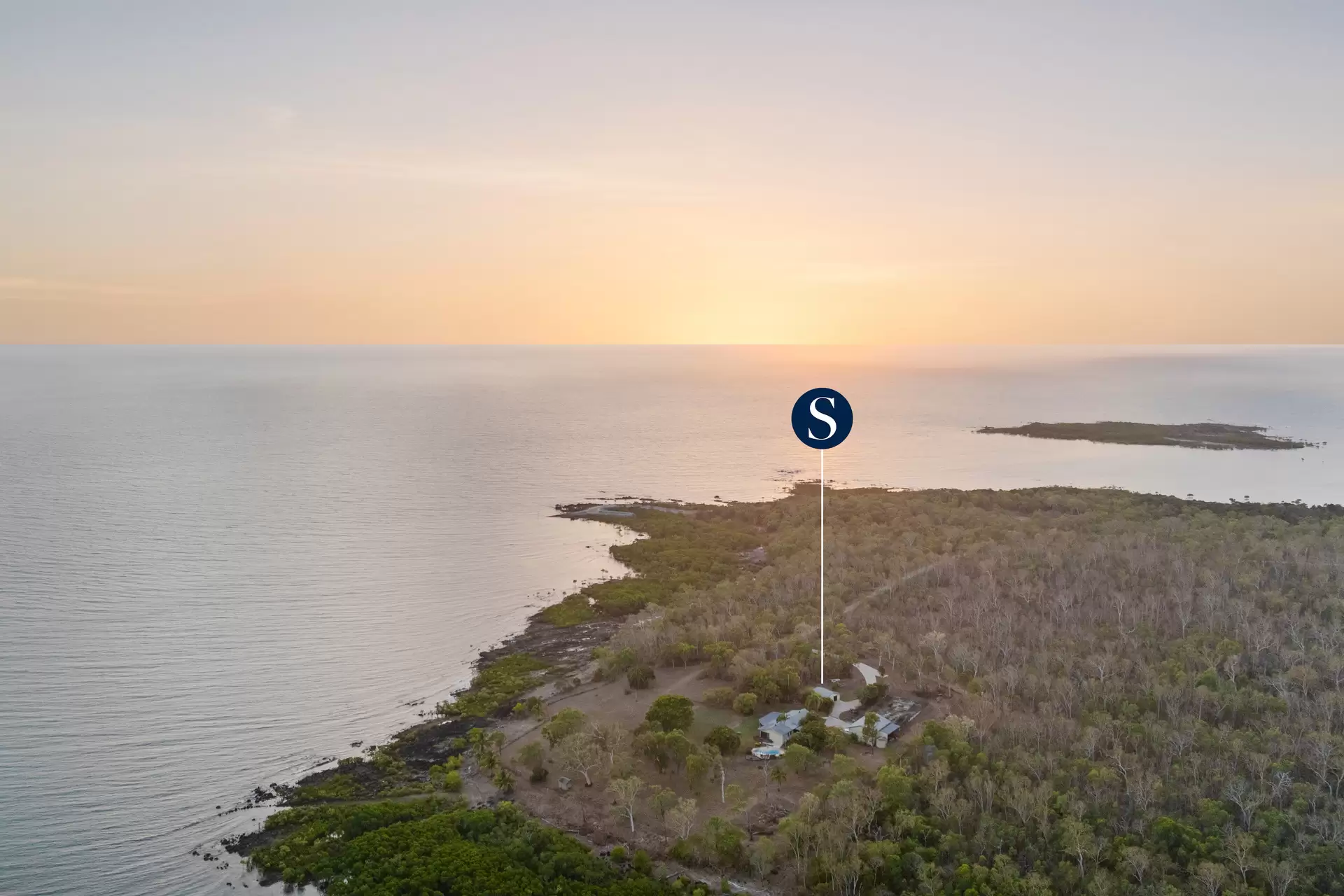 204 Jimmys Rock Road, Midge Point For Sale by Queensland Sotheby's International Realty - image 1