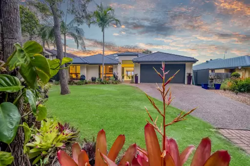 7 Tamarind Place, Twin Waters Sold by 