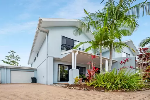 76/151-153 Mudjimba Beach Road, Mudjimba Sold by 